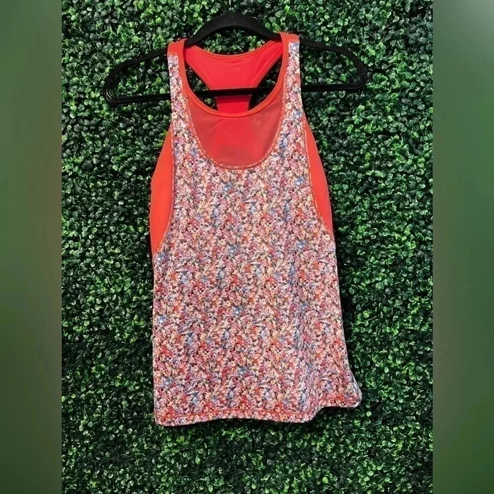Lululemon Mesh With Me Tank - size 8 - Picture 3 of 8